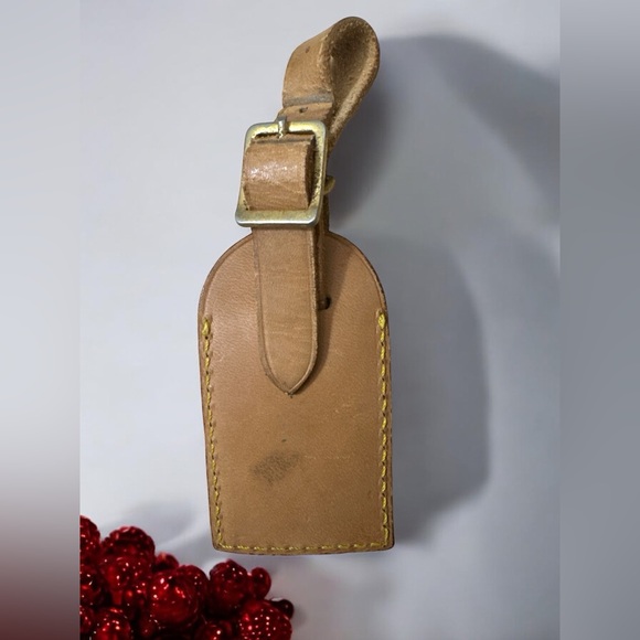 Louis Vuitton Authentic Leather Brown Luggage Tag Adjustable Belt Style Loop - Picture 2 of 2